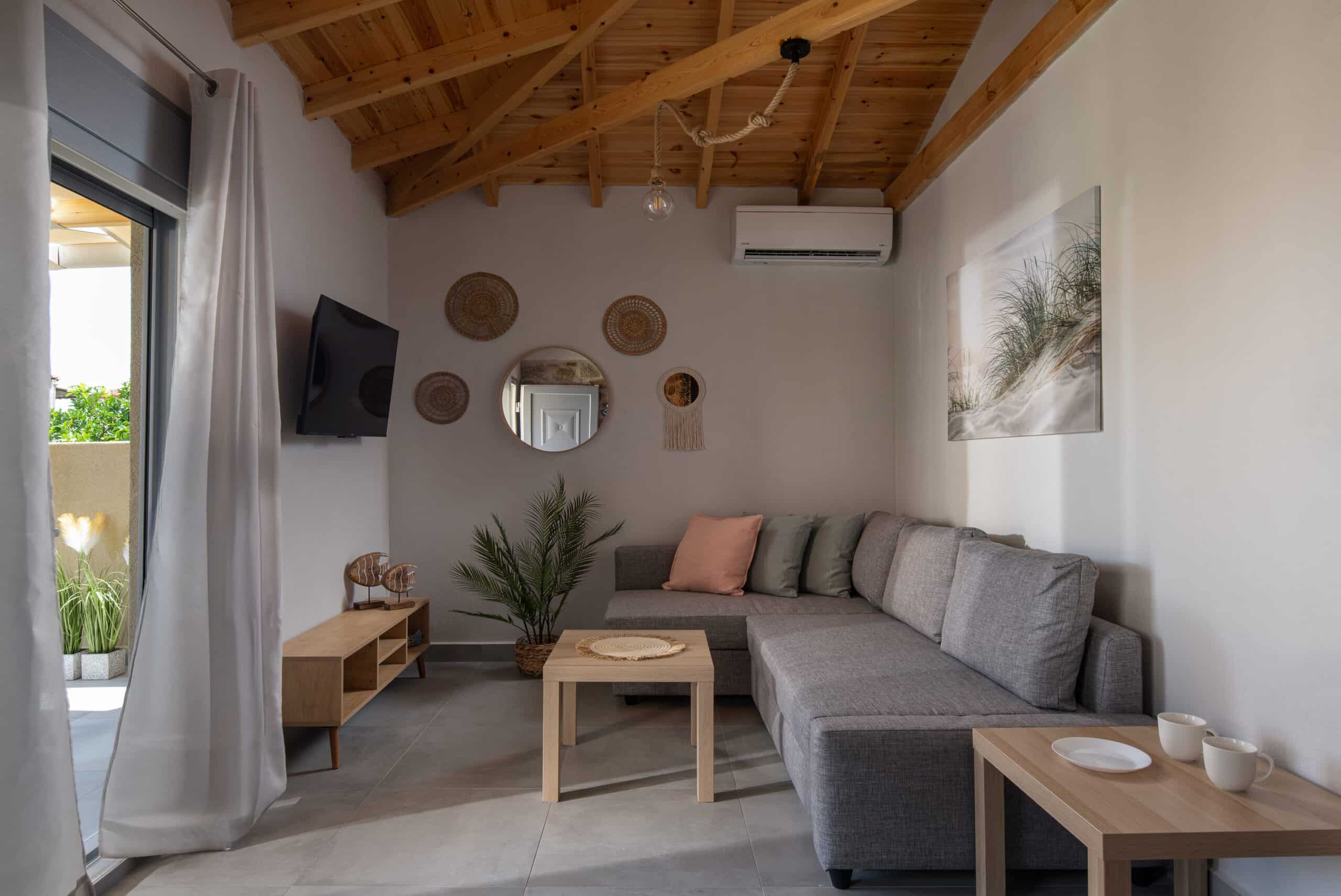 amira-house-sykia-living3